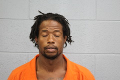 Mugshot of Oliver, Michael Christopher 